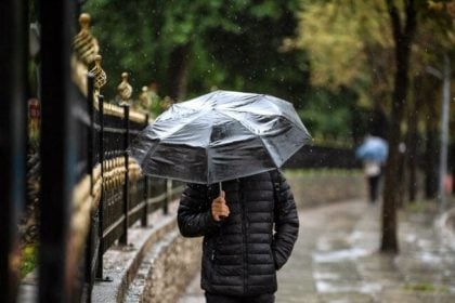 Νέες βροχές και καταιγίδες από την Παρασκευή - Τι καιρό θα κάνει την Καθαρά Δευτέρα