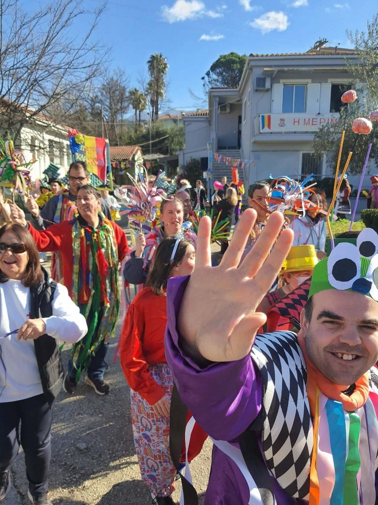 Χρώματα, μουσική και χαμόγελα στην 3η Καρναβαλική Παρέλαση της "Μέριμνας" - ΦΩΤΟ