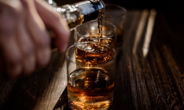 Ανήλικος μεταφέρθηκε μεθυσμένος στο Κέντρο Υγείας Ακράτας – Συνελήφθη ο πατέρας του