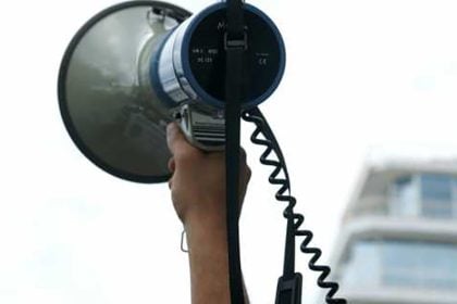 Πάτρα: Οι Δάσκαλοι καλούν στο συλλαλητήριο του Σαββάτου για τα Τέμπη