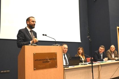 Ν. Φαρμάκης: «Να περάσουμε από το μοντέλο που "μοιράζει" σε αυτό που "χτίζει"» - Η Περιφέρεια Δυτικής Ελλάδας πρωτοστατεί στον σχεδιασμό της νέας ΚΑΠ 2028-2034