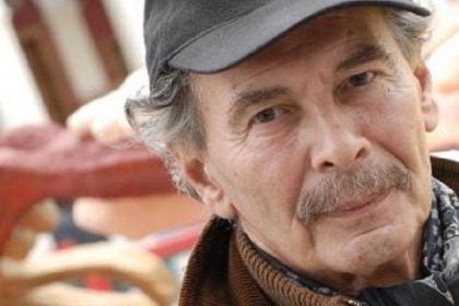 Βρήκε στέγη το αρχείο του Στάθη Χρυσικόπουλου