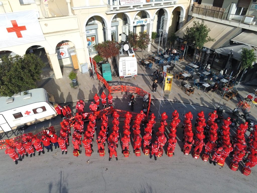 Σε θέση μάχης και φέτος ο Ερυθρός Σταυρός - 180 εθελοντές και έμπειρο νοσηλευτικό προσωπικό στο Καρναβάλι της Πάτρας, σταθμός πρώτων βοηθειών στον "Έσπερο" (ΦΩΤΟ)