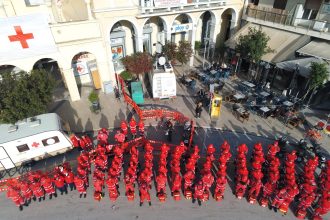 Σε θέση μάχης και φέτος ο Ερυθρός Σταυρός - 180 εθελοντές και έμπειρο νοσηλευτικό προσωπικό στο Καρναβάλι της Πάτρας, σταθμός πρώτων βοηθειών στον "Έσπερο" (ΦΩΤΟ)