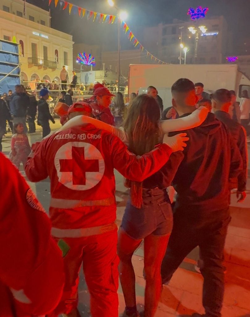 Πατρινό Καρναβάλι 2026: Ο Ερυθρός Σταυρός αντιμετώπισε επιτυχώς 223 έκτακτα περιστατικά το Σάββατο (ΦΩΤΟ)