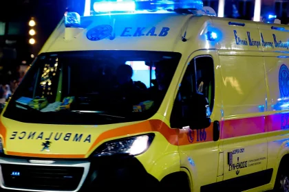 Τραγωδία στη Λούτσα: Νεκρός 15χρονος σε τροχαίο, τραυματίες δύο συνομήλικοί του