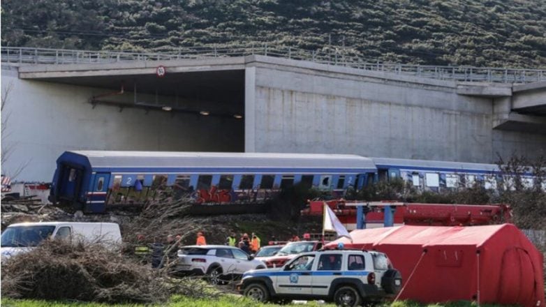 Τέμπη: Διορία έως το τέλος της εβδομάδας για τις εκταφές