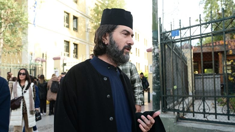 9,5 χρόνια η ποινή στον πατέρα Αντώνιο για την κακοποίηση παιδιών - Πρέπει να καταβάλλει 60.000 ευρώ για να μην πάει φυλακή