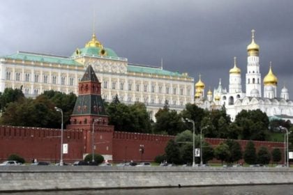 Έκκληση για αυτοσυγκράτηση στο θέμα του Ιράν απευθύνει η Μόσχα