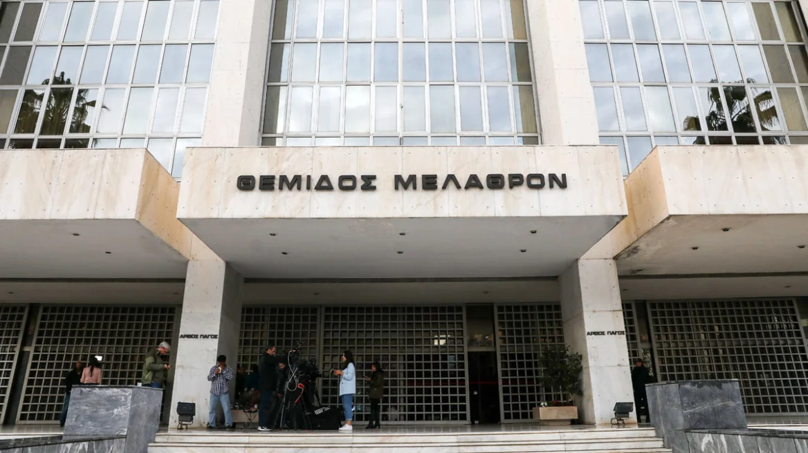 Υπέρ των δανειοληπτών ο εισηγητής στην ολομέλεια του Αρείου Πάγου για τον υπολογισμό των τόκων στα κόκκινα δάνεια