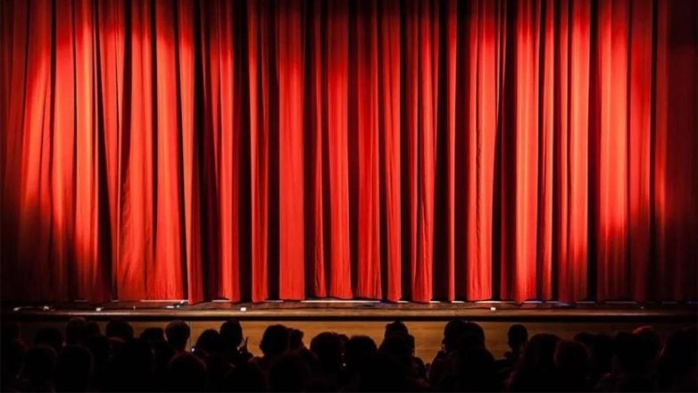 Απεργούν οι εργαζόμενοι στα θέατρα, διεκδικούν την υπογραφή Συλλογικών Συμβάσεων Εργασίας