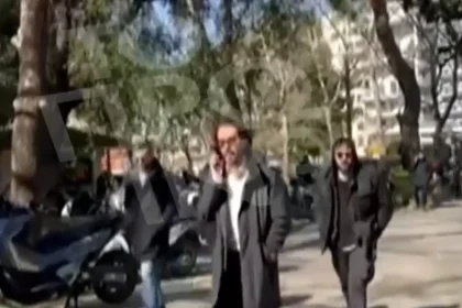 Στην Ευελπίδων ο Χρήστος Μάστορας για το δικαστήριο μετά τη σύλληψη του για επικίνδυνη οδήγηση υπό την επήρεια αλκοόλ