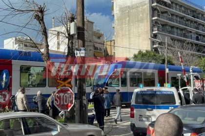 Πάτρα: Προαστιακός συγκρούστηκε με ΙΧ-Ένας ελαφρύς τραυματισμός-ΦΩΤΟ