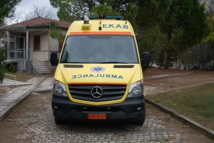 Τραγωδία στη Γορτυνία: 67χρονος καταπλακώθηκε από τρακτέρ και τραυματίστηκε θανάσιμα