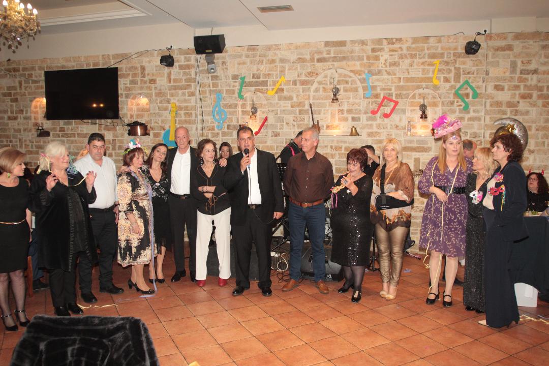 Με επιτυχία και αστείρευτο κέφι ο καρναβαλικός χορός της Στέγης Καλαβρυτινών Πάτρας «Αγία Λαύρα» στην «Κληματαριά»