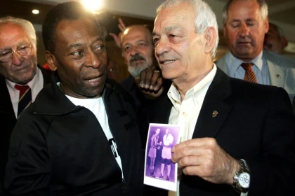 Πένθος στον Ολυμπιακό: Έφυγε από τη ζωή ο Σωτήρης Γκαβέζος σε ηλικία 89 ετών