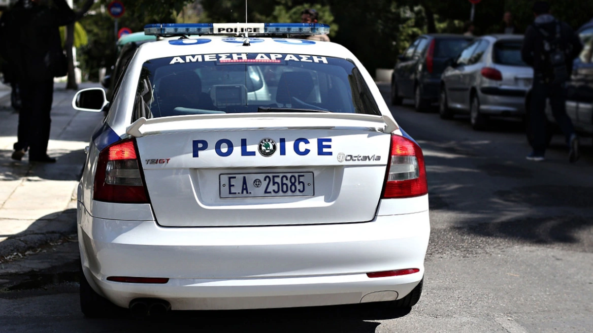 Έγκλημα στη Λέρο: Θύμα συστηματικής κακοποίησης από τον πατέρα του ο 18χρονος, του είχε πετάξει μέχρι και σφυρί