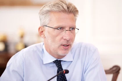 Σκέρτσος: Επιβεβλημένη η συναίνεση για τη συνταγματική αναθεώρηση, η αντιπολίτευση να μην δώσει «λευκή κόλλα»