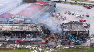 Πάτρα: Διαμαρτυρία στην Επιθεώρηση Εργασίας για το πολύνεκρο δυσύχημα στη "Βιολάντα"