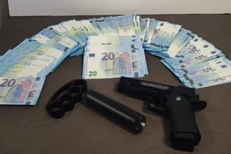 Συνελήφθη 21χρονος που είχε 723 πλαστά χαρτονομίσματα στο σπίτι στη Θεσσαλονίκη