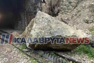 Βράχια έπεσαν στις γραμμές του Οδοντωτού λόγω κατολίσθησης, ακυρώθηκαν δρομολόγια