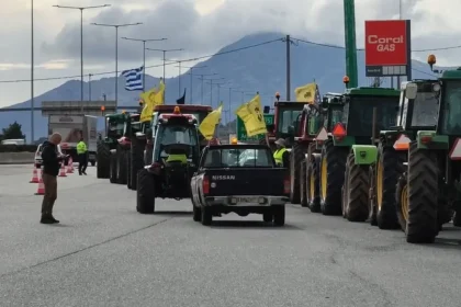 Από απολύμανση θα περνούν τα τρακτέρ στις πύλες της Αθήνας, έφτασαν τα πρώτα στα διόδια Αφιδνών