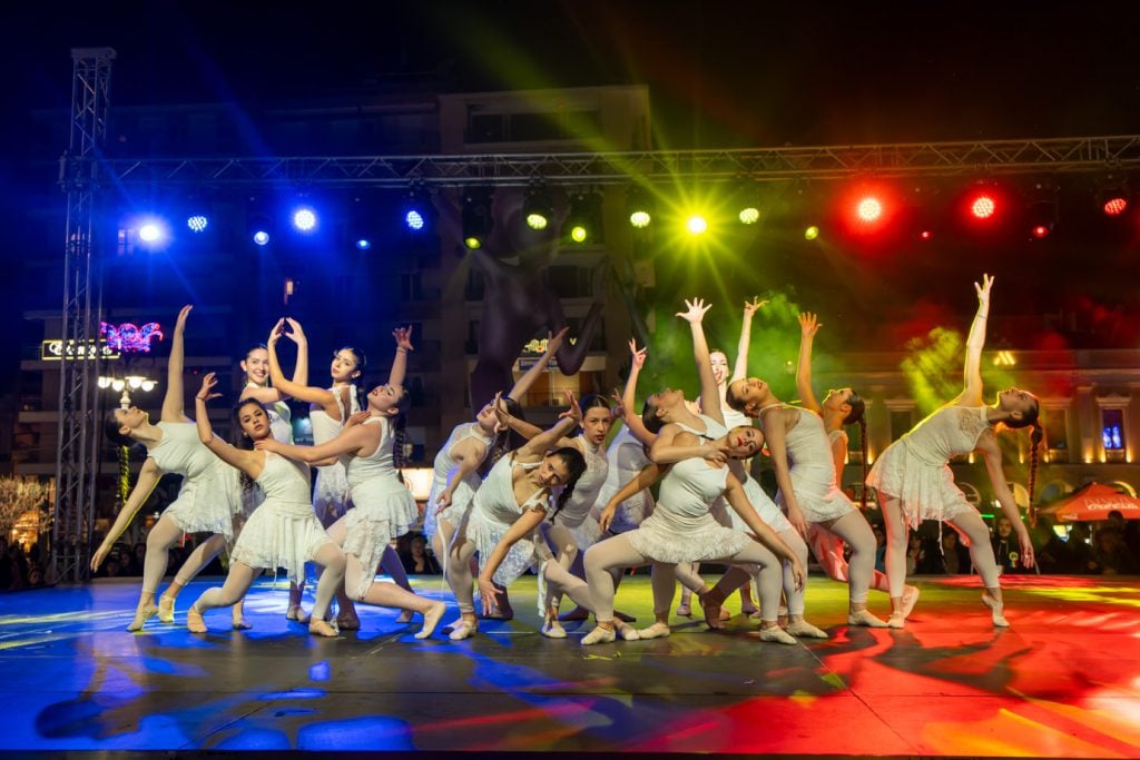 Πατρινό Καρναβάλι: Μοναδικό χορευτικό υπερθέαμα από τις Σχολές Χορού ΦΩΤΟ