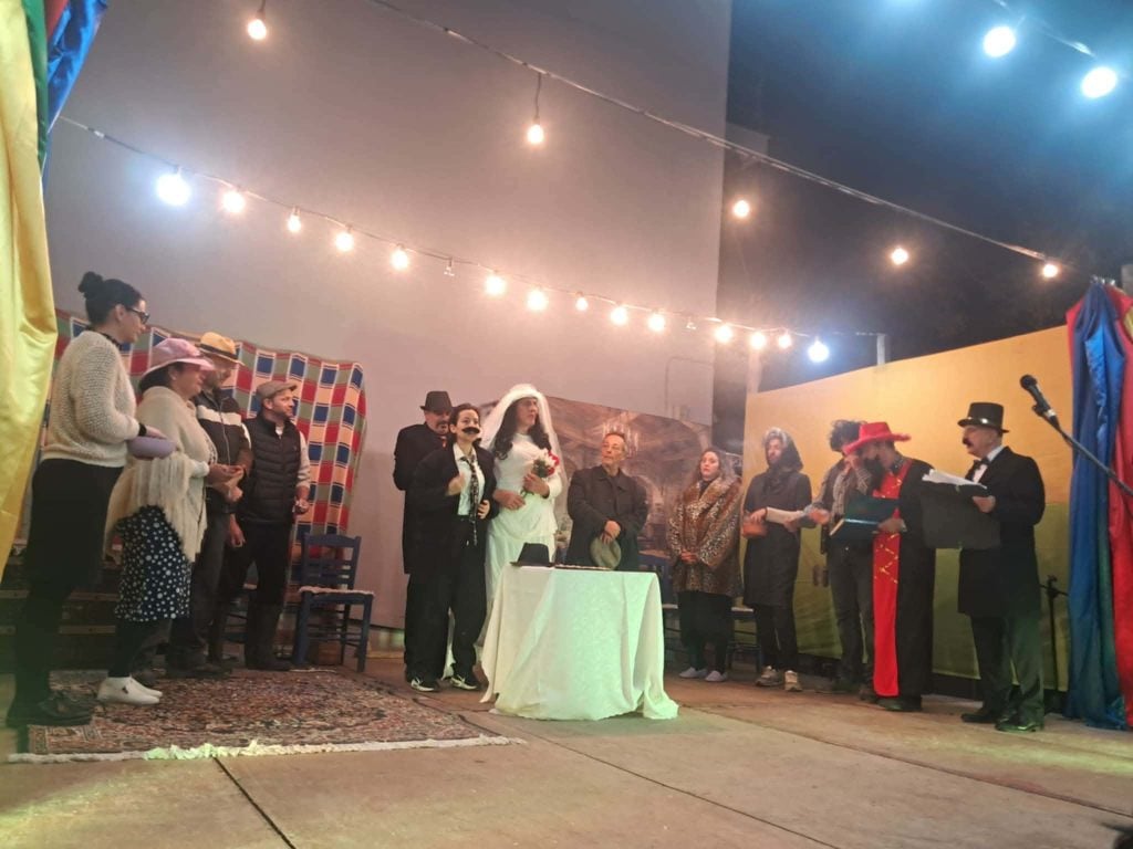 Με ιδιαίτερη επιτυχία ο γαϊδουρογάμος στον Ελαιώνα Αιγιάλειας - ΦΩΤΟ