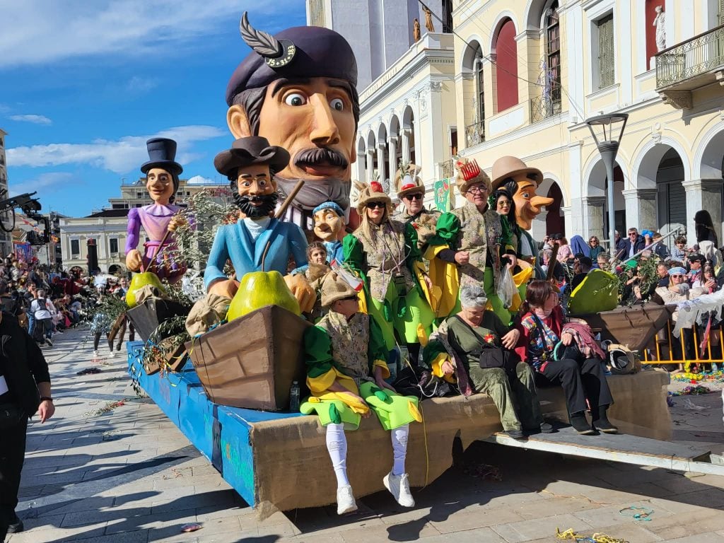 Η κορύφωση του Πατρινού Καρναβαλιού 2026: LIVE η Μεγάλη Παρέλαση (ΦΩΤΟ & ΒΙΝΤΕΟ)