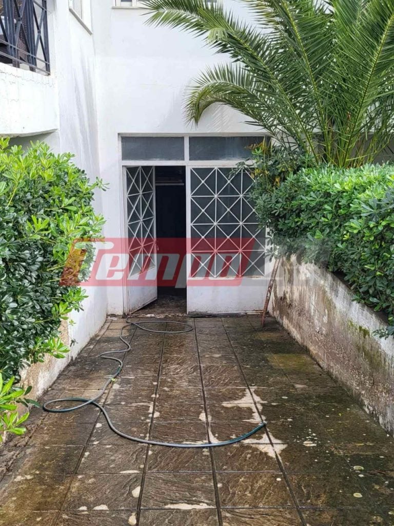 Πλημμύρισε επιχείρηση στην Πάτρα - Σε απόγνωση οι ιδιοκτήτες απευθύνουν έκκληση στον Δήμο να καθαρίσει βουλωμένο φρεάτιο καθώς η κακοκαιρία θα συνεχιστεί - ΦΩΤΟ, ΒΙΝΤΕΟ