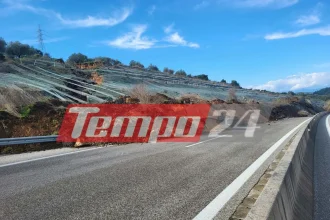 Κλειστή η Ιόνια Οδός από Άρτα μέχρι Αμφιλοχία μετά την κατολίσθηση και το ρήγμα 200 μέτρων - Θα αργήσει η αποκατάσταση του έργου