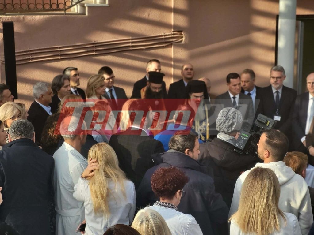 Στην Πάτρα ο Άδωνις Γεωργιάδης - Επίσκεψη στα νοσοκομεία με συγκεντρώσεις διαμαρτυρίας (ΦΩΤΟ)