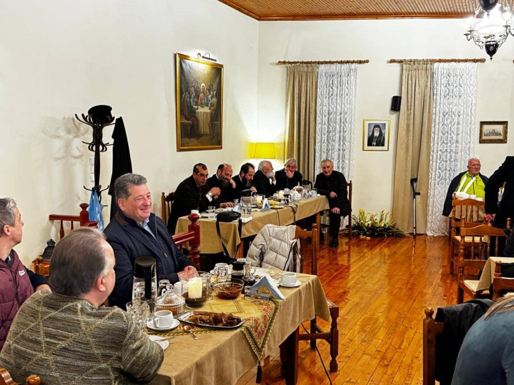 Ο Δημήτρης Παλούμπης στο ναό Παναγίας Φανερωμένης στο Αίγιο