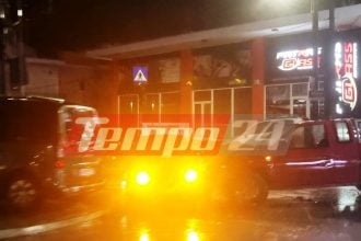 Πάτρα: Γερό τρακάρισμα στα Μποζαΐτικα - Ενεπλάκησαν τρία οχήματα (ΦΩΤΟ)