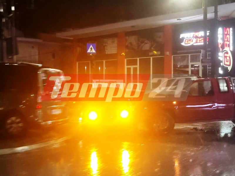 Πάτρα: Γερό τρακάρισμα στα Μποζαΐτικα - Ενεπλάκησαν τρία οχήματα (ΦΩΤΟ)