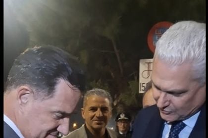 Τι παράδωσε ο Φωκίων Ζαΐμης στον Άδωνι;