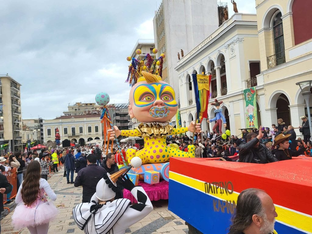 Καρναβάλι Μικρών 2026: ΔΕΙΤΕ ΖΩΝΤΑΝΑ την παρέλαση - Φωτογραφίες από τα καλύτερα στιγμιότυπα