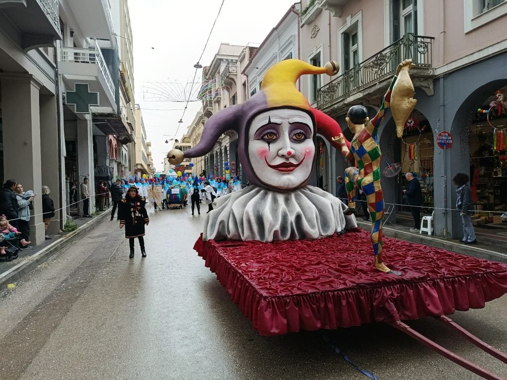 Πατρινό Καρναβάλι 2026: Πού θα εφαρμοστεί διακοπή κυκλοφορίας και απαγόρευση στάθμευσης από την Παρασκευή μέχρι την Καθαρά Δευτέρα