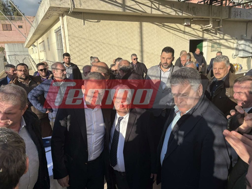 Ο Υπουργός Αθλητισμού Γ. Βρούτσης εγκαινίασε τον χλοοτάπητα στα Προσφυγικά - Εξήγγειλε αναβάθμιση όλων των αθλητικών εγκαταστάσεων (ΦΩΤΟ)