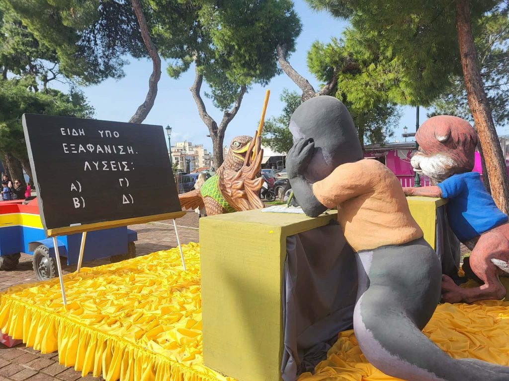 Πάτρα: Το διασκέδασαν τα παιδιά στην Καρναβαλούπολη λίγο πριν την παρέλαση τους (ΦΩΤΟ & ΒΙΝΤΕΟ)