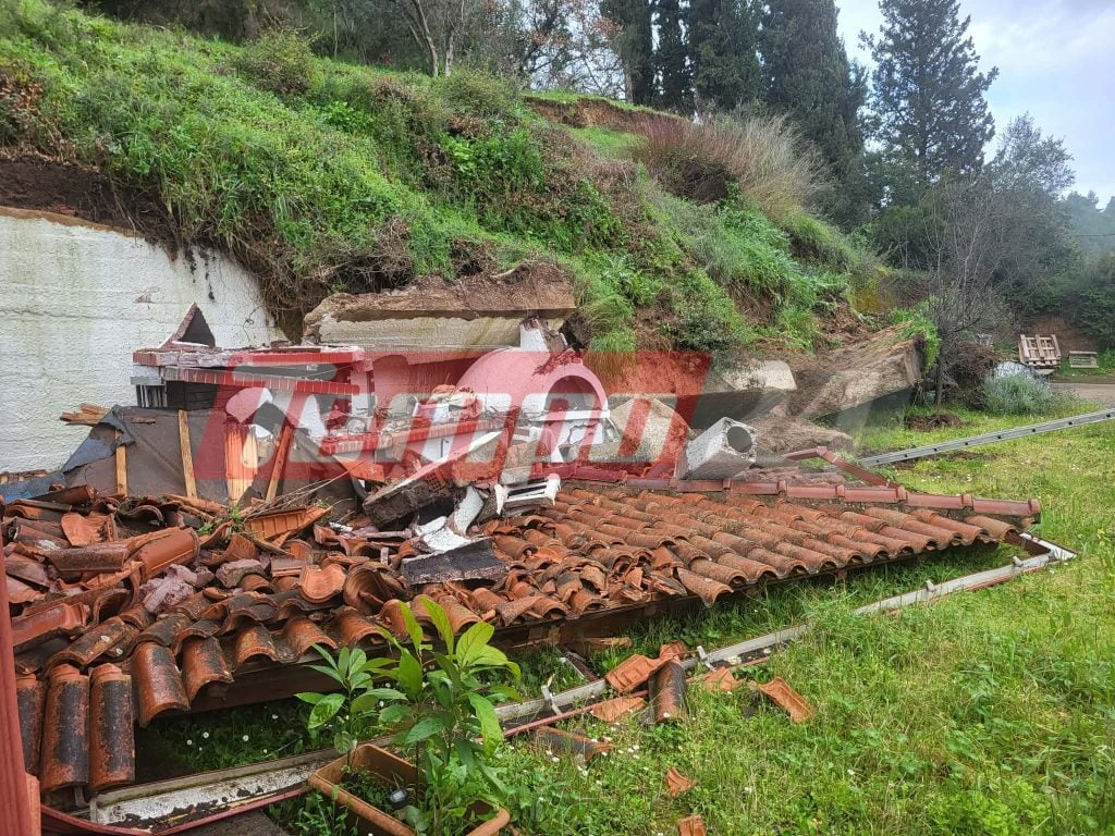 Ηλεία: Αποκλεισμένη η Δίβρη λόγω καθίζησης του δρόμου στην 111 - Κατολίσθηση καταπίνει... σπίτι (ΦΩΤΟ)