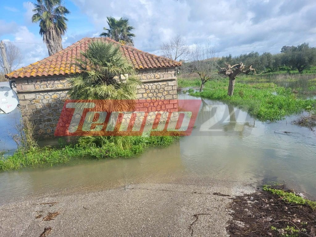 "Πνίγεται" η Ηλεία: Υπερχείλισε ο Πηνειός, πλημμύρισαν σπίτια στο Βαρθολομιό (ΦΩΤΟ & ΒΙΝΤΕΟ)