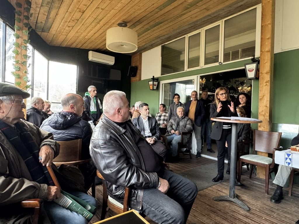 Κεντρική ομιλήτρια του ΠΑΣΟΚ στο Ευπάλιο η Κατερίνα Σολωμού - ΦΩΤΟ