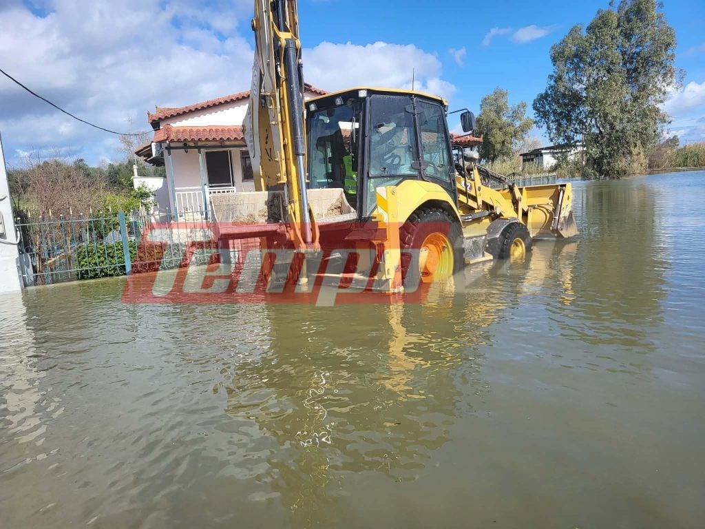 "Πνίγεται" η Ηλεία: Υπερχείλισε ο Πηνειός, πλημμύρισαν σπίτια στο Βαρθολομιό (ΦΩΤΟ & ΒΙΝΤΕΟ)