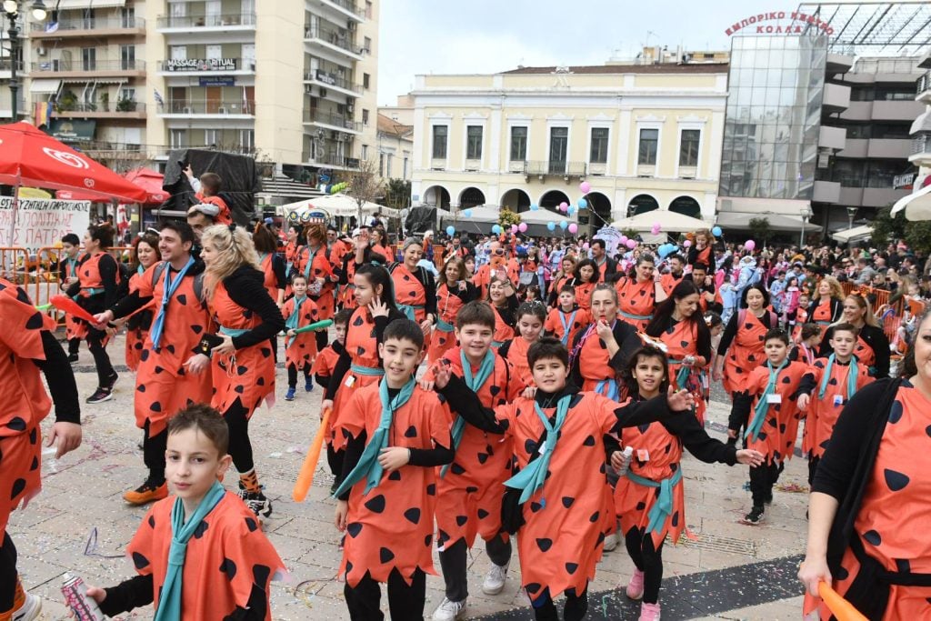 Πατρινό Καρναβάλι 2026: Δείτε κι άλλες φωτογραφίες από την Παρέλαση των Μικρών