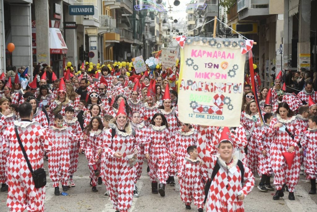 Πατρινό Καρναβάλι 2026: Δείτε κι άλλες φωτογραφίες από την Παρέλαση των Μικρών