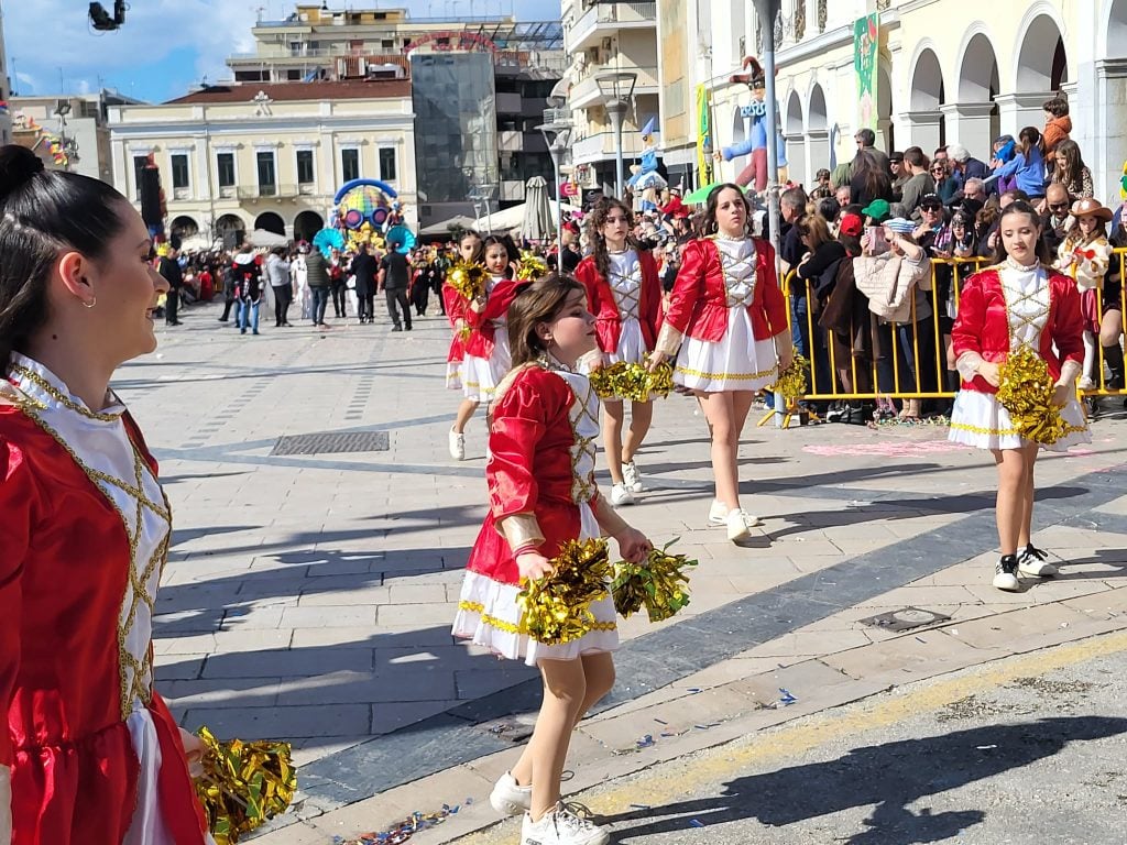 Η κορύφωση του Πατρινού Καρναβαλιού 2026: LIVE η Μεγάλη Παρέλαση (ΦΩΤΟ & ΒΙΝΤΕΟ)