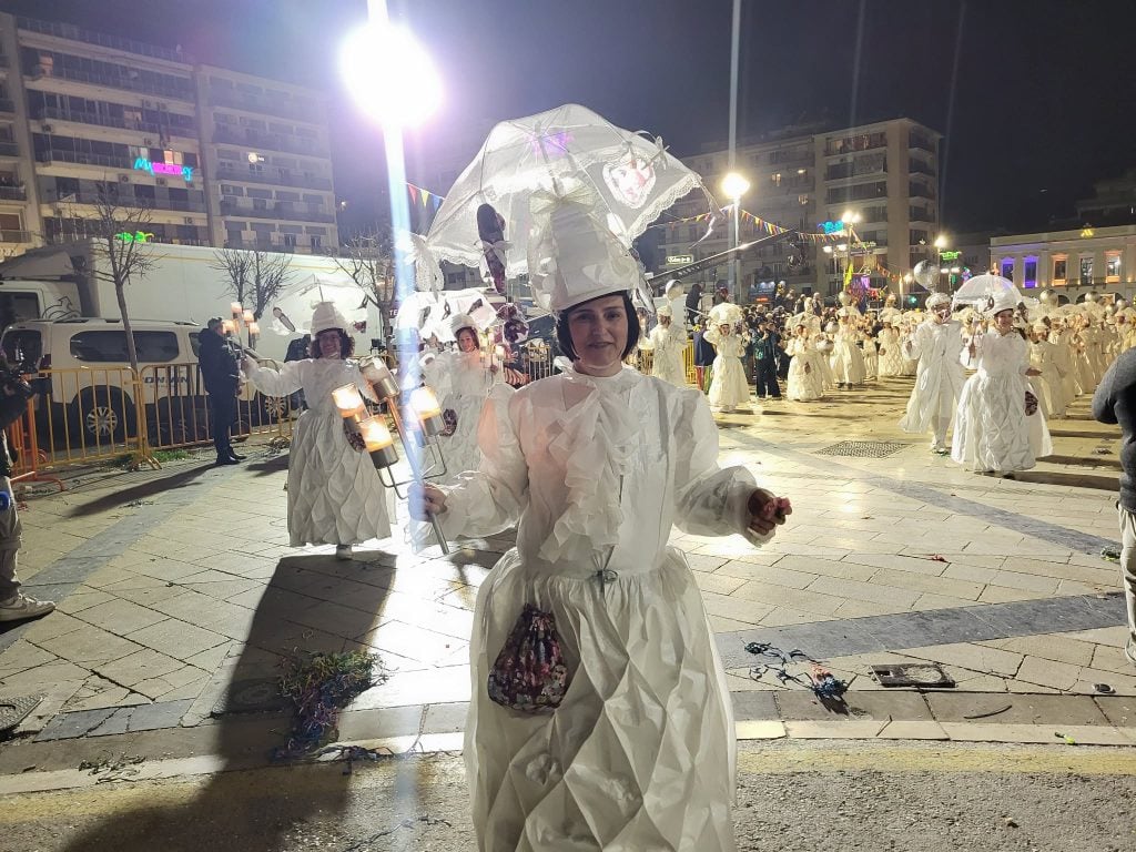Πατρινό Καρναβάλι 2026: LIVE η νυχτερινή ποδαράτη παρέλαση - Συνεχής ροή ΦΩΤΟ & ΒΙΝΤΕΟ)