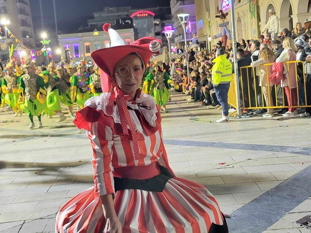 Πατρινό Καρναβάλι 2026: LIVE η νυχτερινή ποδαράτη παρέλαση - Συνεχής ροή ΦΩΤΟ & ΒΙΝΤΕΟ)