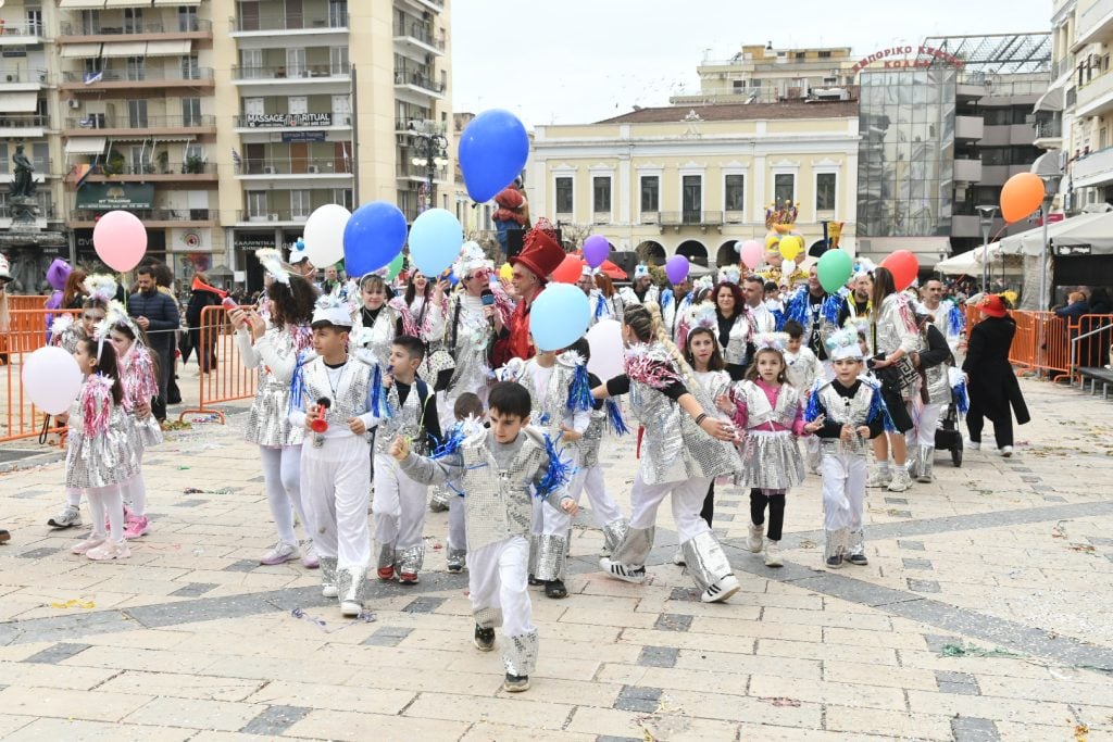 Πατρινό Καρναβάλι 2026: Δείτε κι άλλες φωτογραφίες από την Παρέλαση των Μικρών